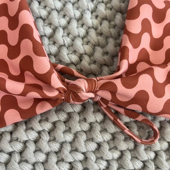 Skatie• ‘Sarah’ Bikini Top in SLATER - Picture 9 of 17